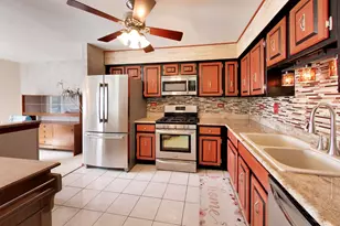 530 Princeton Dr, Bolingbrook, IL 60440 - Photo 11