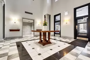 70 W Huron St, Chicago, IL 60654 - Photo 3