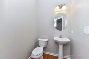 8426 Dawn Ln, Darien, IL 60561 - Photo 17