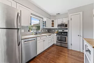 759 Laurel Ave, Des Plaines, IL 60016 - Photo 11