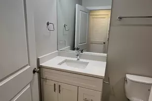 3726 N Racine Ave, Chicago, IL 60613 - Photo 17