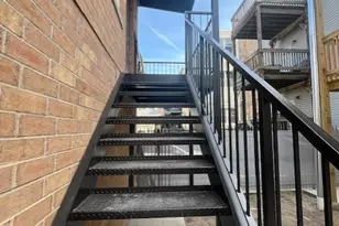 3726 N Racine Ave, Chicago, IL 60613 - Photo 25
