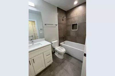 3726 N Racine Avenue #2, Chicago, IL 60613 - Photo 15