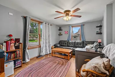 304 N Maple Street, Grant Park, IL 60940 - Photo 5