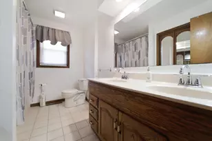286 N Tomagene Dr, Bourbonnais, IL 60914 - Photo 11