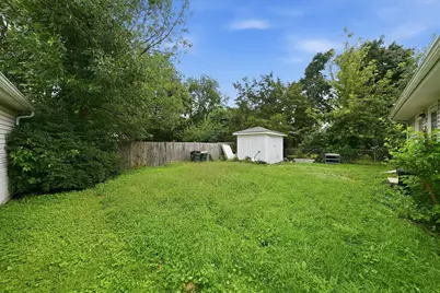 412 S State Street, Aurora, IL 60505 - Photo 27