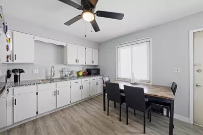 412 S State Street, Aurora, IL 60505 - Photo 15