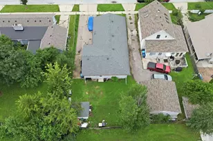 412 S State St, Aurora, IL 60505 - Photo 23