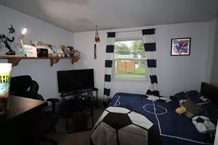 348 Cherrywood Rd, Buffalo Grove, IL 60089 - Photo 23