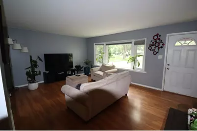 348 Cherrywood Road, Buffalo Grove, IL 60089 - Photo 7