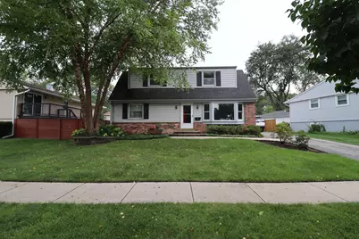 348 Cherrywood Road, Buffalo Grove, IL 60089 - Photo 1