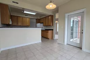 101 Pointe Dr, Northbrook, IL 60062 - Photo 3