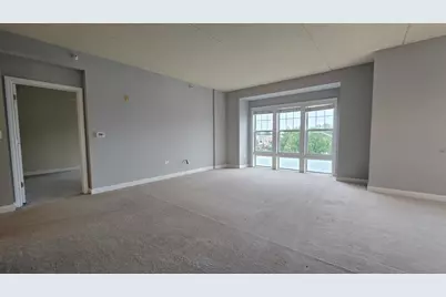 101 Pointe Drive #302, Northbrook, IL 60062 - Photo 5