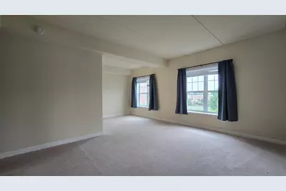 101 Pointe Drive #302, Northbrook, IL 60062 - Photo 9