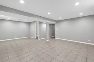 1022 Villa Vista Dr, Round Lake Beach, IL 60073 - Photo 11