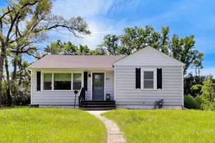 810 S Jackson St, Hinsdale, IL 60521 - Photo 1