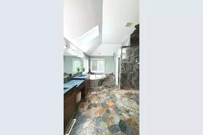 2104 Westover Road, North Aurora, IL 60542 - Photo 25