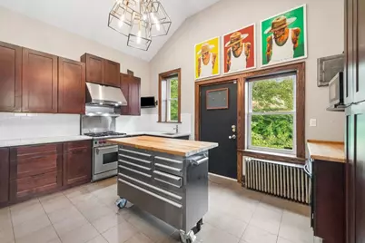 6829 S Constance Avenue, Chicago, IL 60649 - Photo 9