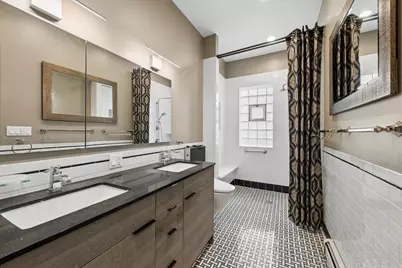 6829 S Constance Avenue, Chicago, IL 60649 - Photo 13