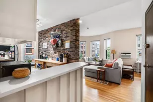 800 W George St, Chicago, IL 60657 - Photo 3