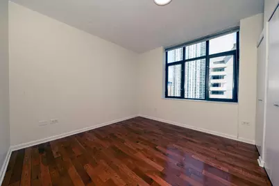 630 N State Street #2202, Chicago, IL 60654 - Photo 5