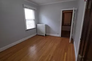 8239 S Carpenter St, Chicago, IL 60620 - Photo 5