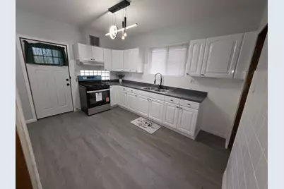 8239 S Carpenter Street, Chicago, IL 60620 - Photo 7