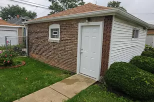 8239 S Carpenter St, Chicago, IL 60620 - Photo 11