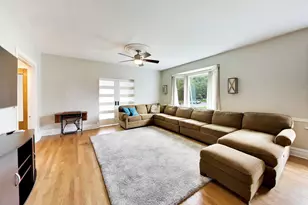 6272 N Niagara Ave, Chicago, IL 60631 - Photo 9