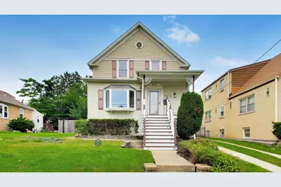 6272 N Niagara Avenue, Chicago, IL 60631 - Photo 1