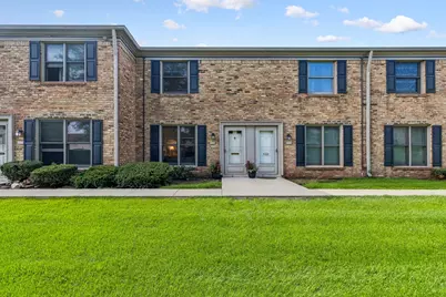 1753 Bristol Walk #1753, Hoffman Estates, IL 60169 - Photo 1