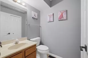 1729 Pebble Beach Ct, Hoffman Estates, IL 60169 - Photo 15