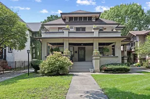 625 N Oak Park Ave, Oak Park, IL 60302 - Photo 1