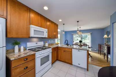 1004 Charlestowne Drive, West Chicago, IL 60185 - Photo 5