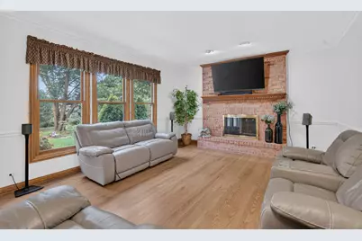 450 Ford Lane, Bartlett, IL 60103 - Photo 7