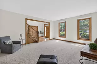 450 Ford Ln, Bartlett, IL 60103 - Photo 3