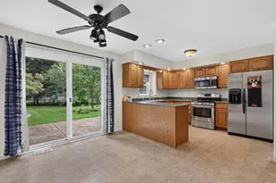 613 Magnolia Ln, Ottawa, IL 61350 - Photo 11