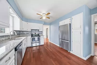 4524 W 100th Place, Oak Lawn, IL 60453 - Photo 7