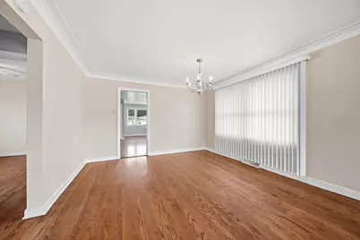 4524 W 100th Place, Oak Lawn, IL 60453 - Photo 5