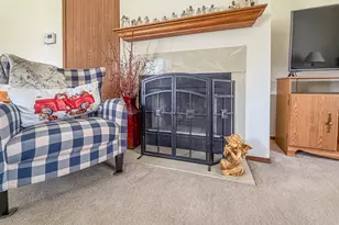 2626 Natalie Dr, Champaign, IL 61822 - Photo 9