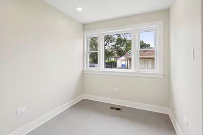 2121 W 71st Place, Chicago, IL 60636 - Photo 9