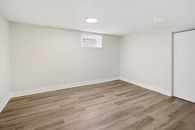 2121 W 71st Place, Chicago, IL 60636 - Photo 19