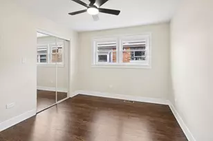 2121 W 71st Pl, Chicago, IL 60636 - Photo 11