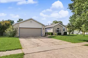 603 Laurel Dr, Saint John, IL 61873 - Photo 1