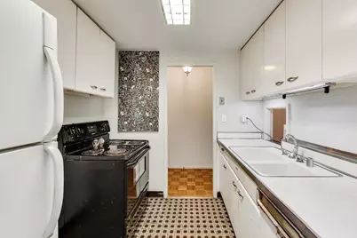 5050 S East End Avenue #3B, Chicago, IL 60615 - Photo 11