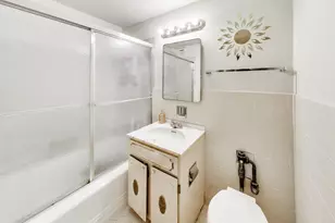 5050 S East End Ave, Chicago, IL 60615 - Photo 17