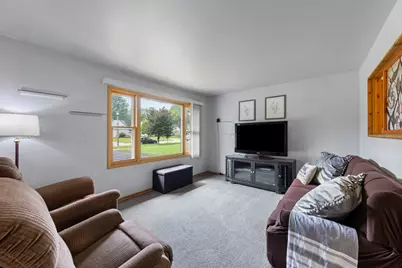 720 E Le Moyne Avenue, Lombard, IL 60148 - Photo 5