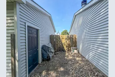 810 N 4th Street, Saint John, IL 61873 - Photo 47