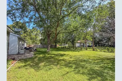 810 N 4th Street, Saint John, IL 61873 - Photo 43
