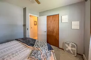 810 N 4th St, Saint John, IL 61873 - Photo 35